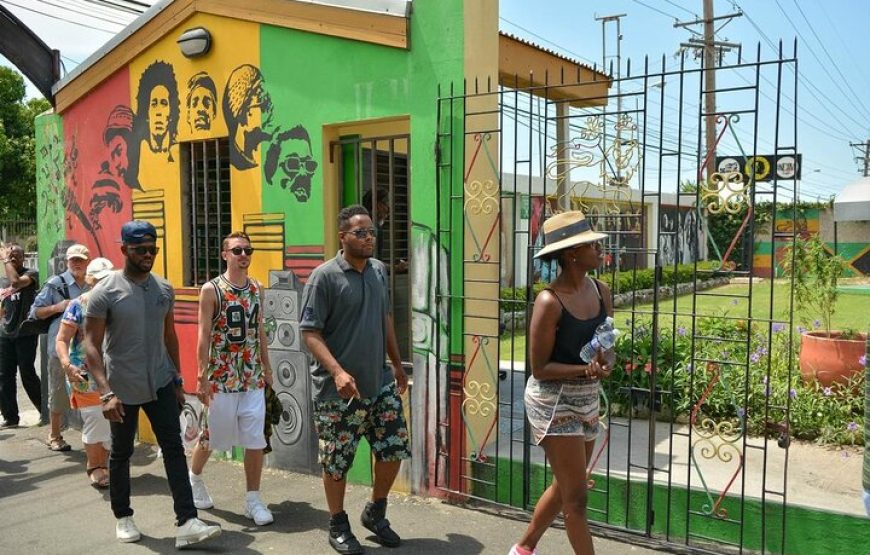 Walk tour of Downtown Kingston